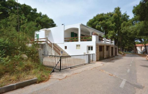 Отель Apartments by the sea Jelsa, Hvar - 12247  Елса